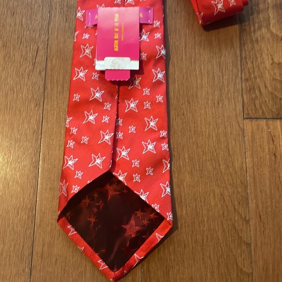 Agatha Ruiz de la Prada tie - Picture 2 of 2